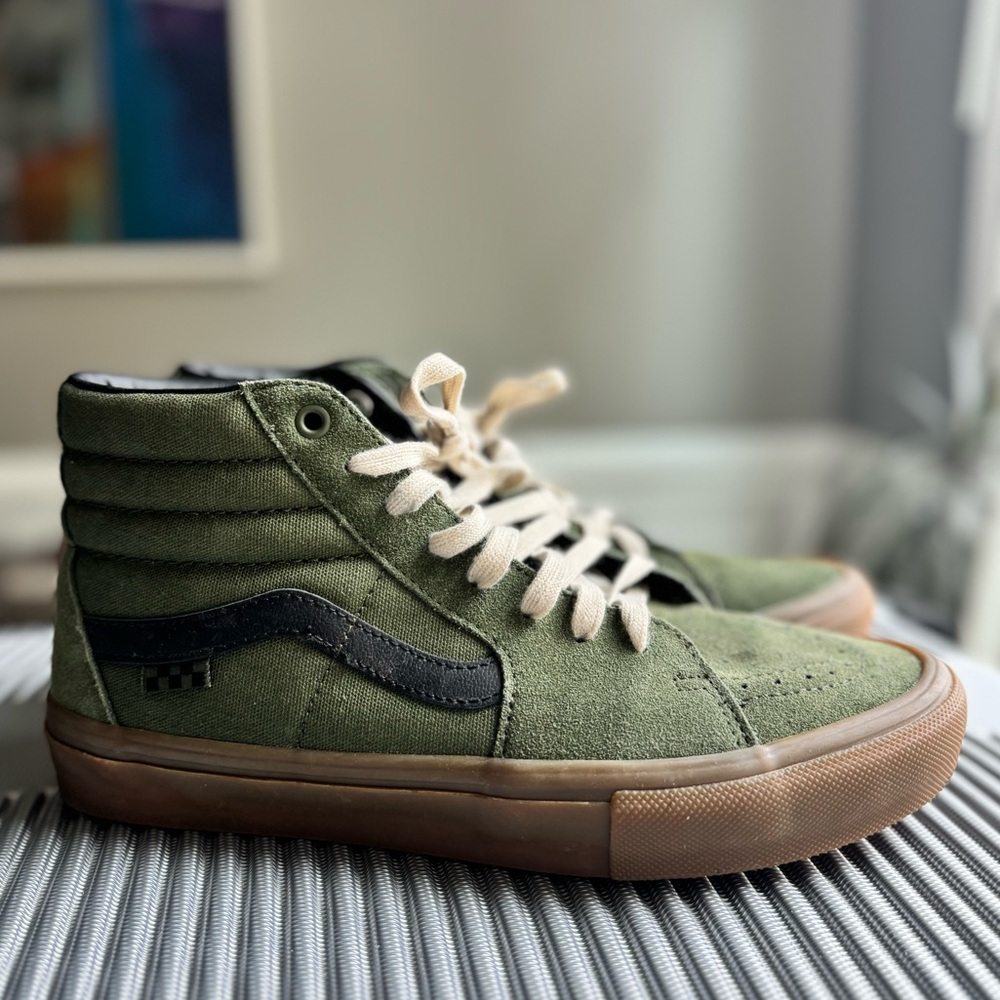 Vans Half Cab Men’s Size 9.5 - Dark Olive Green with Gum Sole, Pop Cush Insole